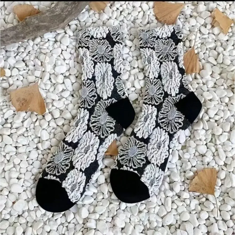 Floral Embroidered Mid Tube Socks, 3 Pairs
